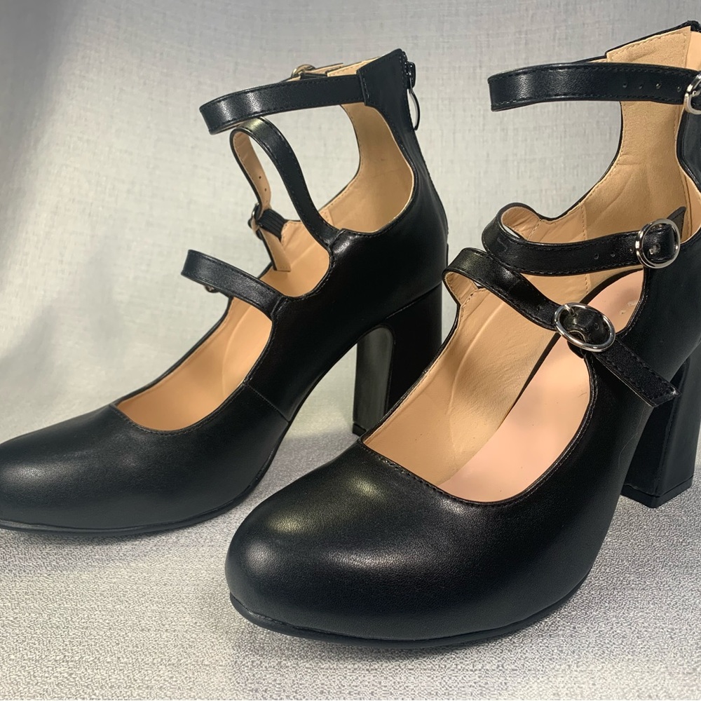 New black leather Mary Jane strappy 4” block heel three buckles rear zipper